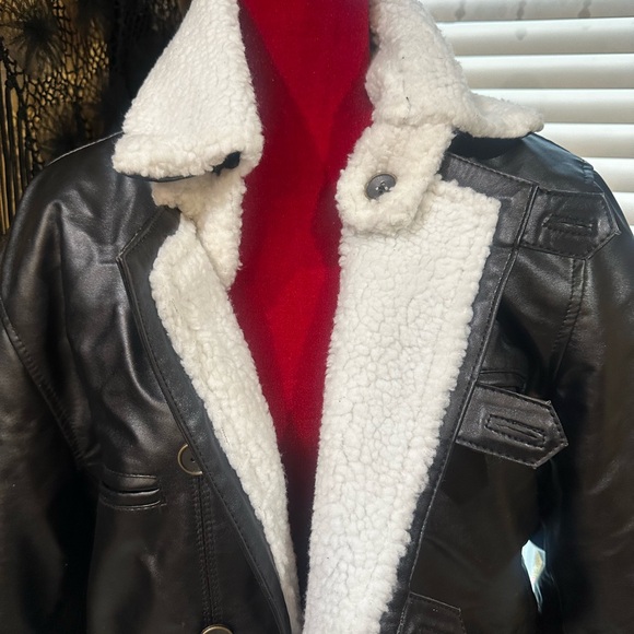 NWT Men’s “Bennett” Black Winter Sherpa and PU leather coat size Medium - Picture 3 of 16